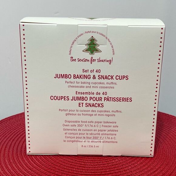 Baking Cups Red and Green Christmas 40 Jumbo Pieces NWT - Picture 5 of 6